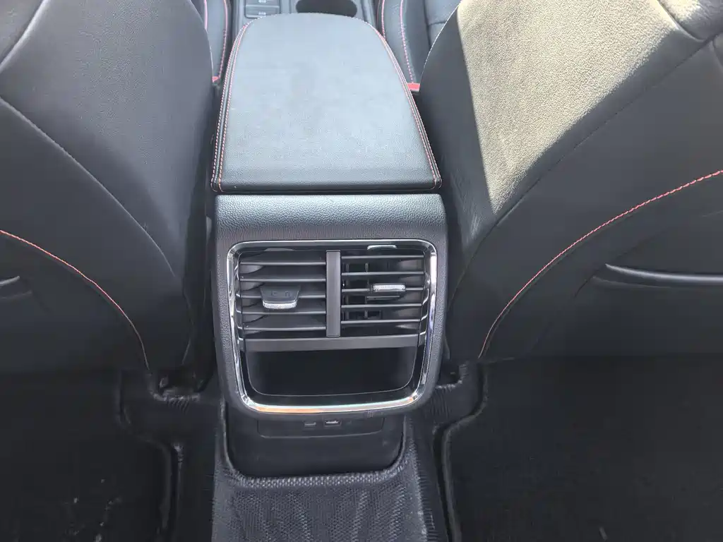 VOLKSWAGEN T ROC EXPLORING SONGS