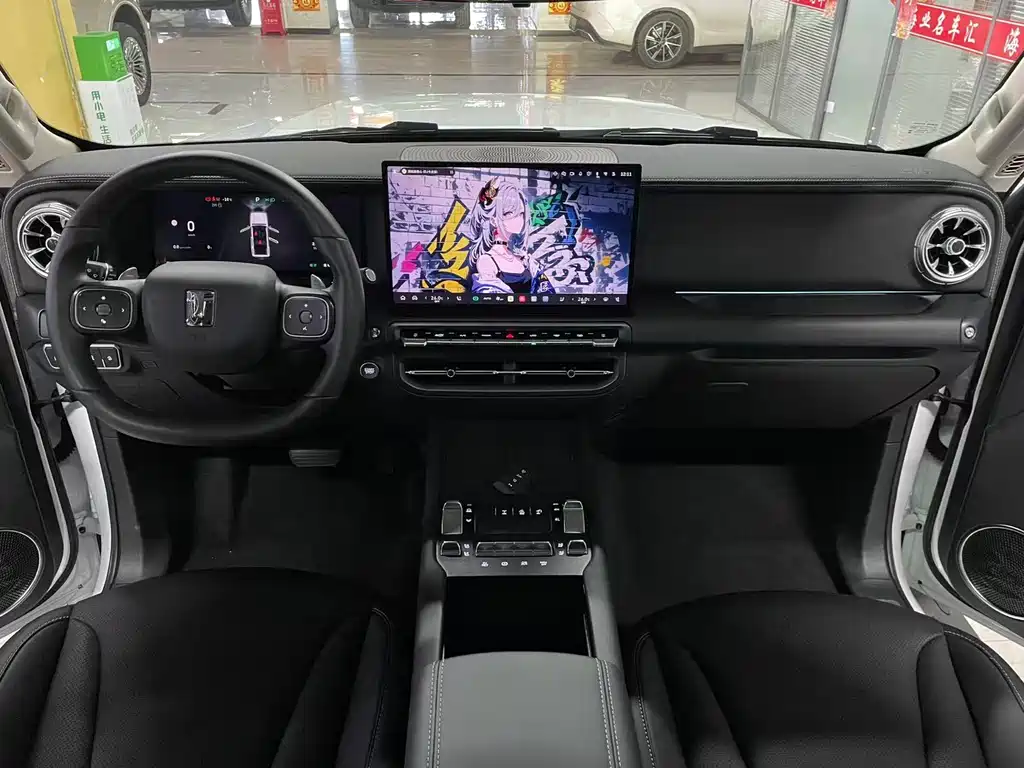 TANK TANK 300 NEW ENERGY