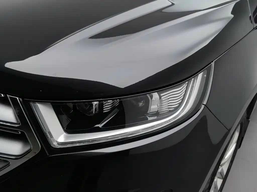 Ford Edge — миниатюра 7