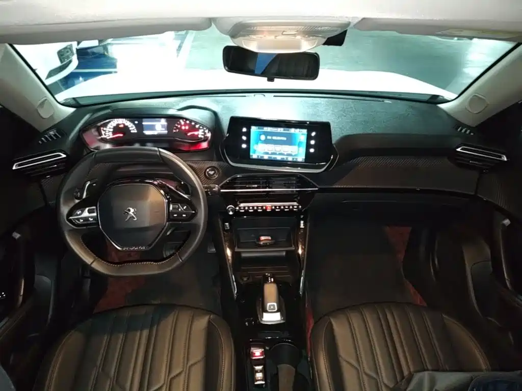 Peugeot 2008 — миниатюра 10
