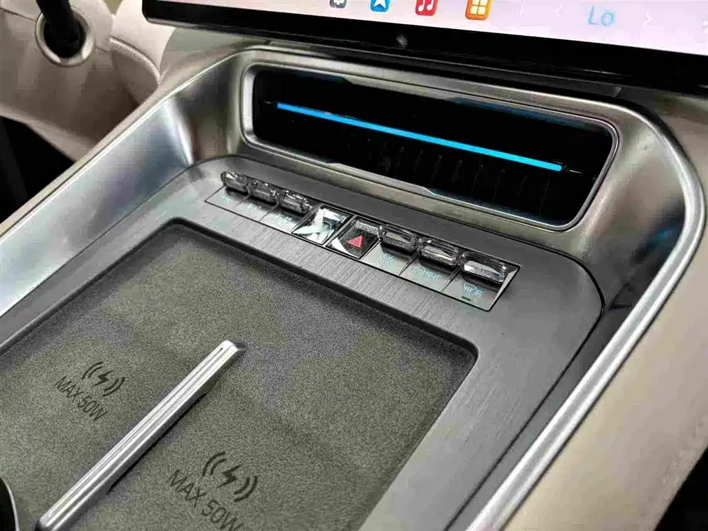 Denza Zoom N8L — миниатюра 32