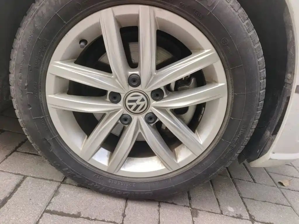 Volkswagen Golf — миниатюра 24