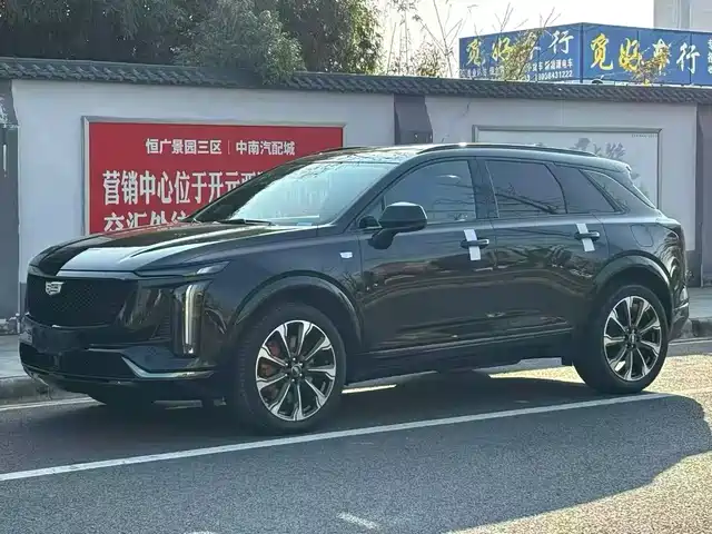 CADILLAC XT5