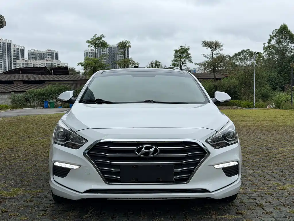 Hyundai Mistra — миниатюра 2