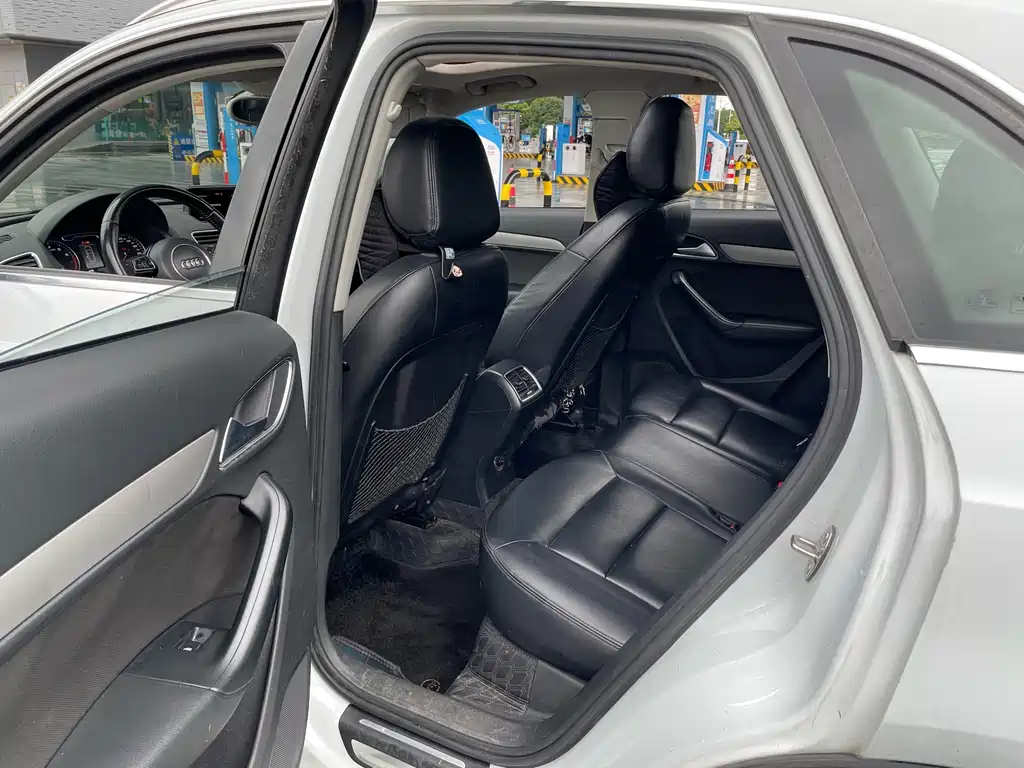 Audi Q3 — миниатюра 12