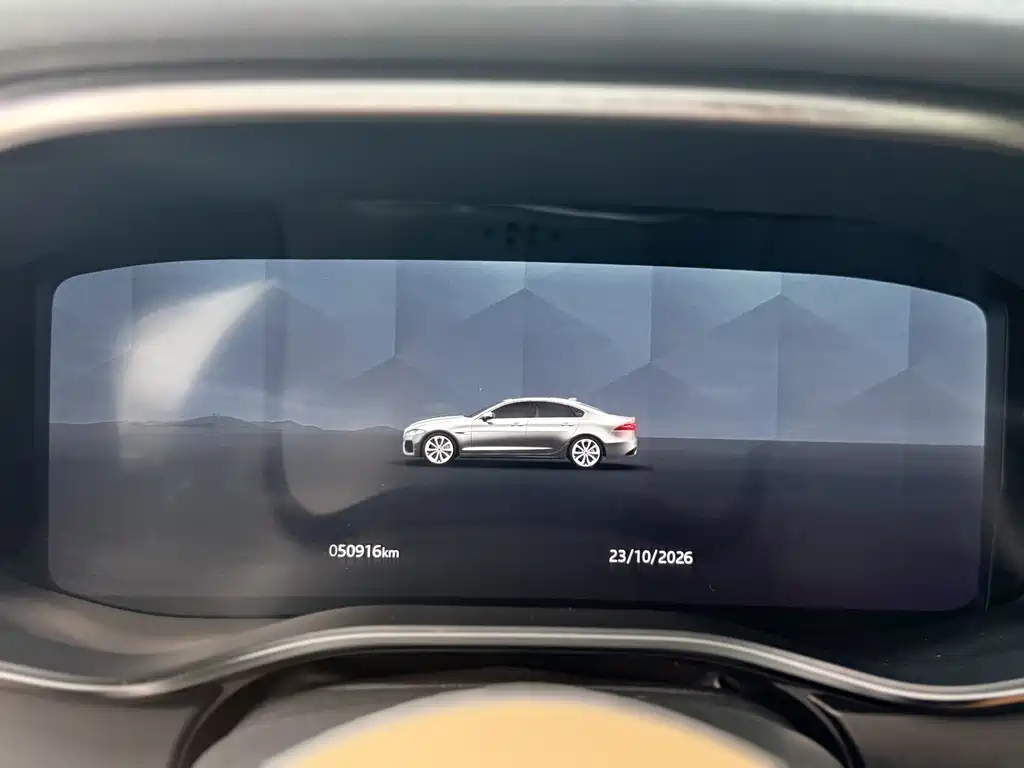 Jaguar XFL — миниатюра 24