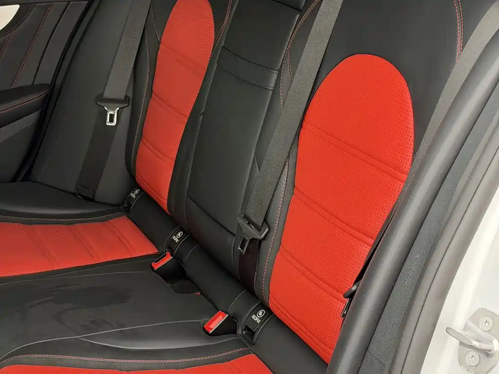 Mercedes-Benz C-Class AMG — миниатюра 11