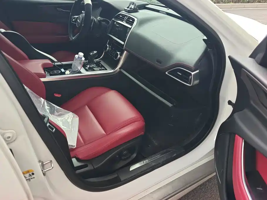 Jaguar XEL — миниатюра 8