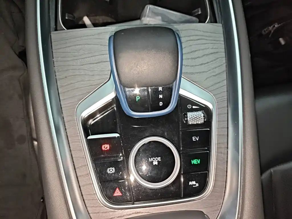 Chery Tiggo 8 PRO NEV — миниатюра 14