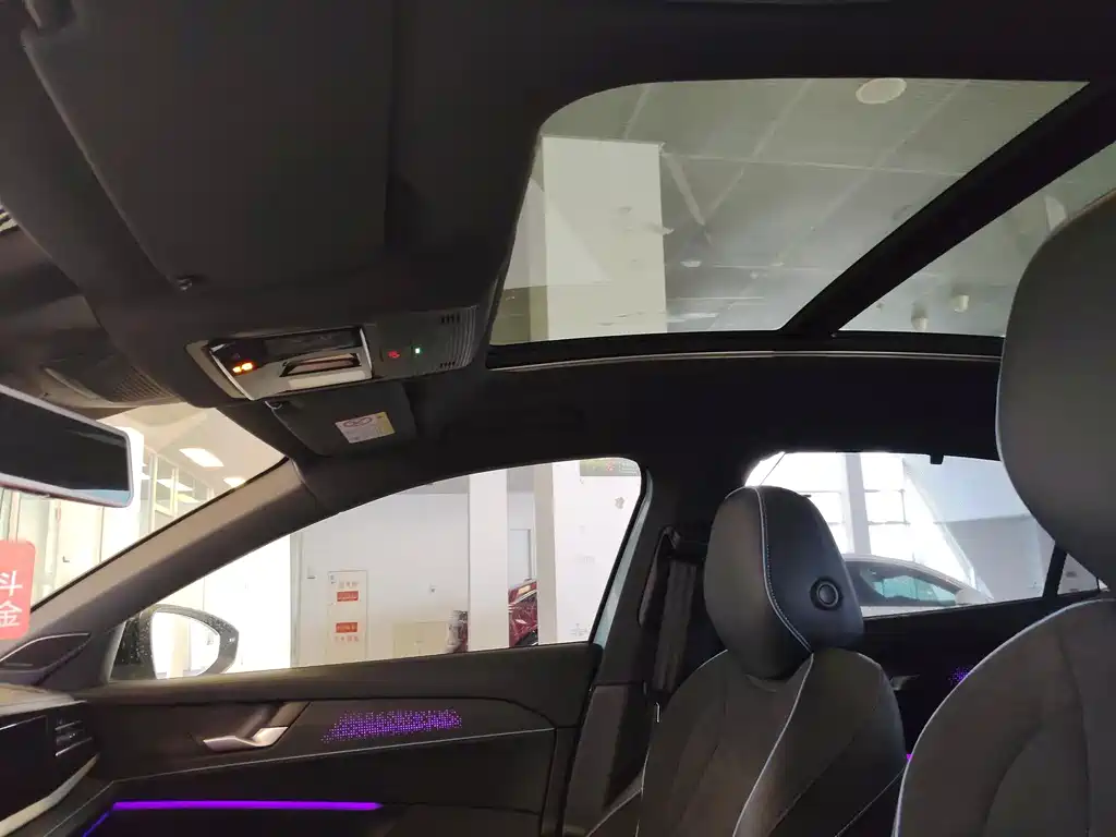 Volkswagen Passat 2025 Pro 380TSI