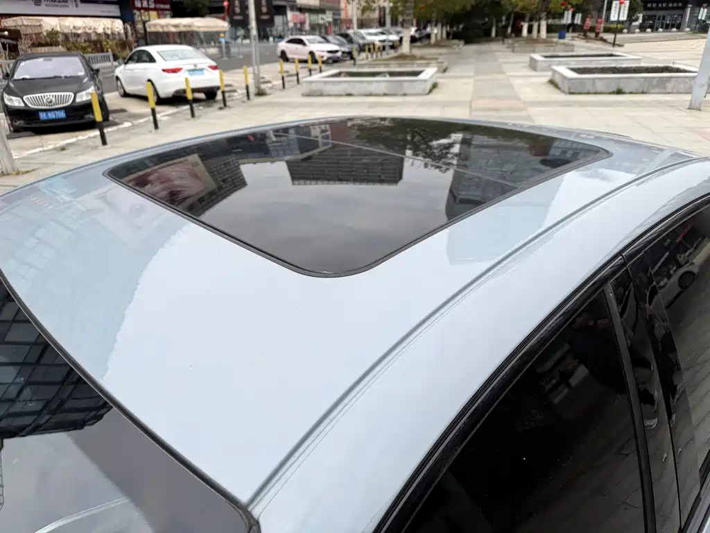 GEELY AUTOMOBILE XINGRUI