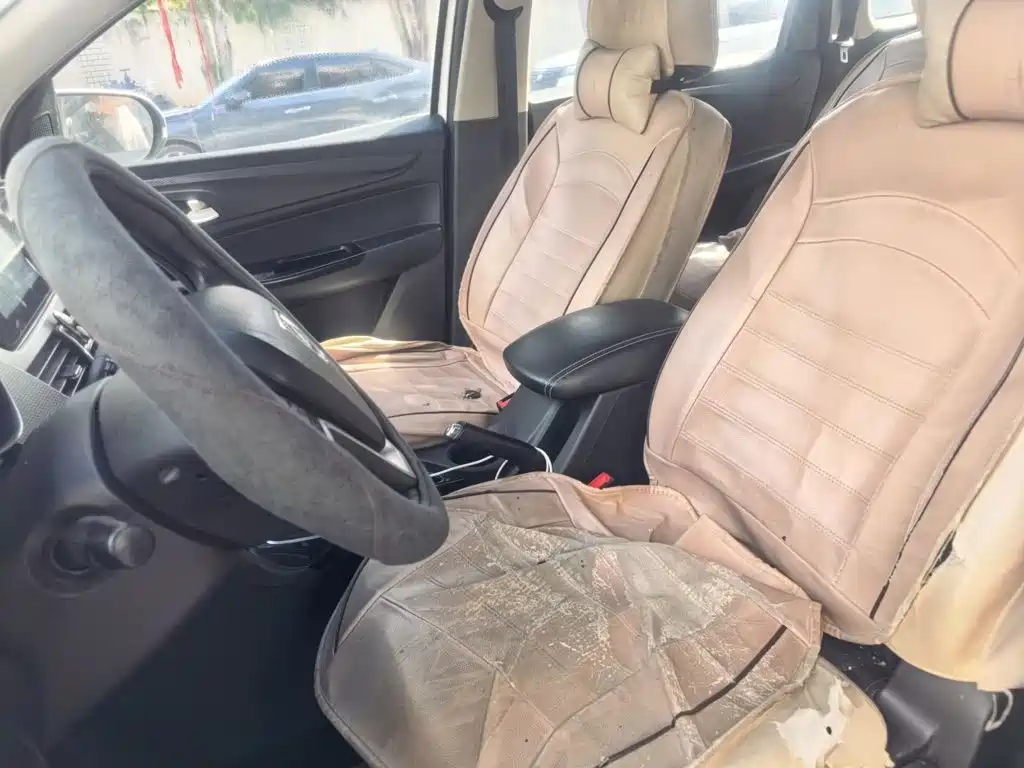 Baojun 730 2019 1.5L MT Fashion 7 мест V