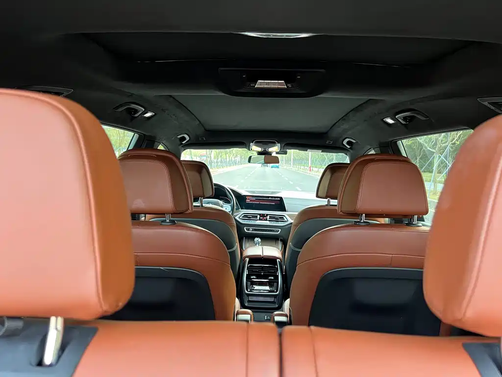 BMW X7 — миниатюра 20