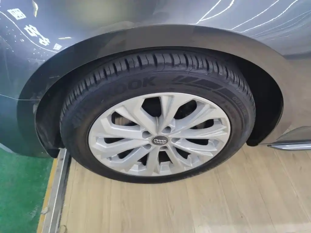 Audi A4L — миниатюра 23