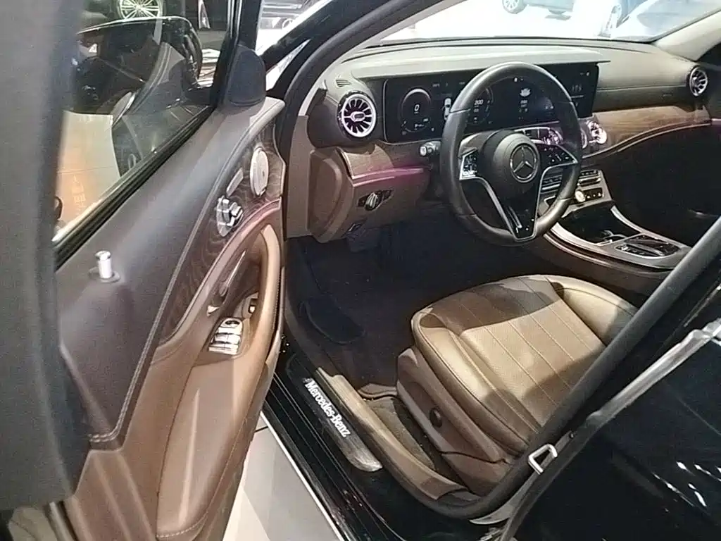 Mercedes-Benz E-Class New Energy — миниатюра 16