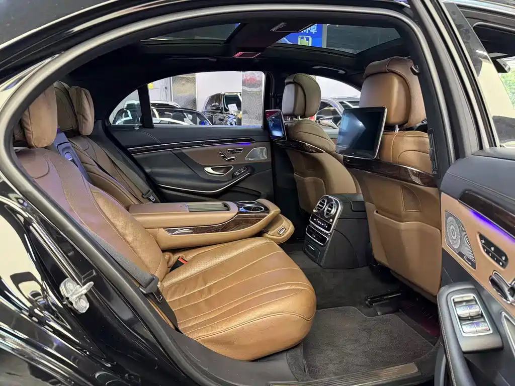 Mercedes-Benz S-Class — миниатюра 11