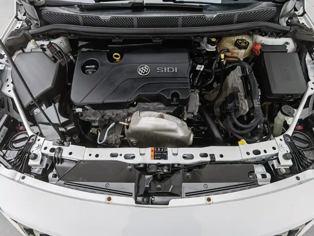 Buick Verano — миниатюра 6