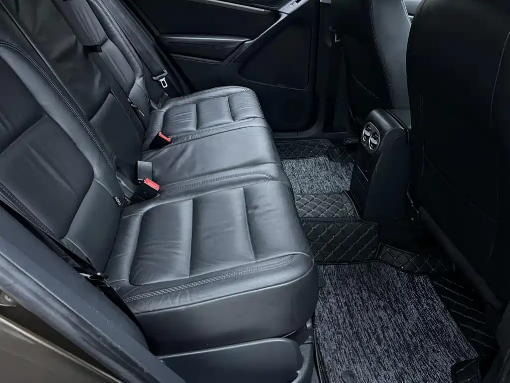 Volkswagen Tiguan — миниатюра 9