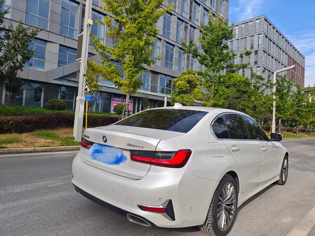 BMW 3 Series — миниатюра 9