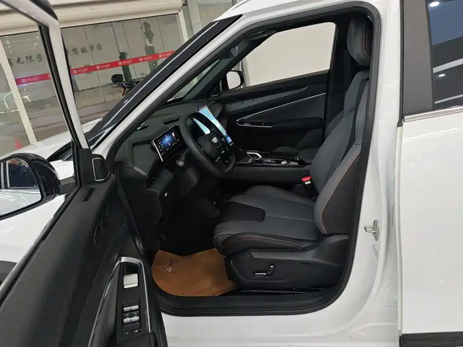 GEELY AUTOMOBILE BOYUE