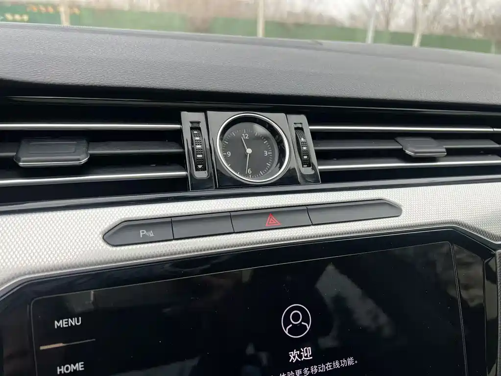 VOLKSWAGEN MAGOTAN GTE PLUG IN HYBRID