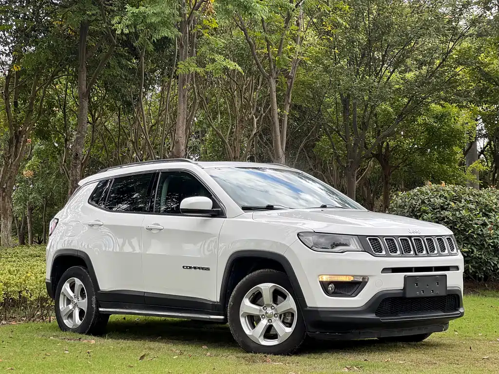 Jeep Compass — миниатюра 14