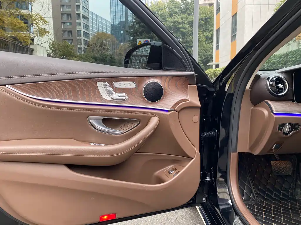 Mercedes-Benz E-Class E 2022 E 350 e L