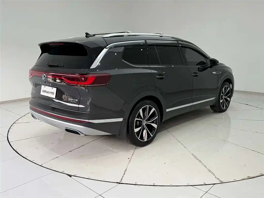 Volkswagen Viloran 2022 530TSI Flagship Pro 6 мест