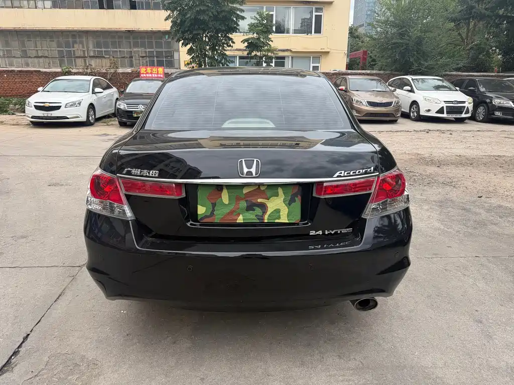 Honda Accord — миниатюра 8
