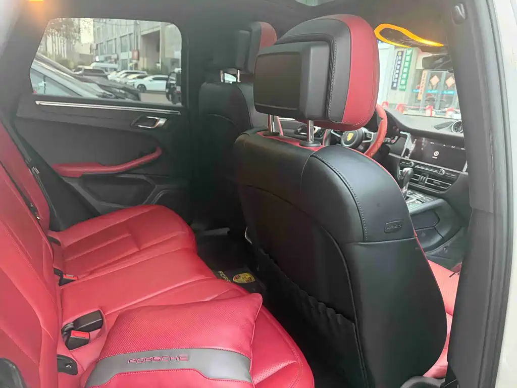 Porsche Macan — миниатюра 20