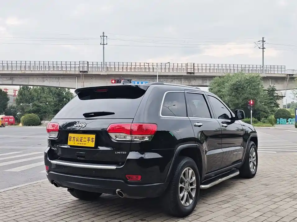 Jeep Grand Cherokee (Import) — миниатюра 2