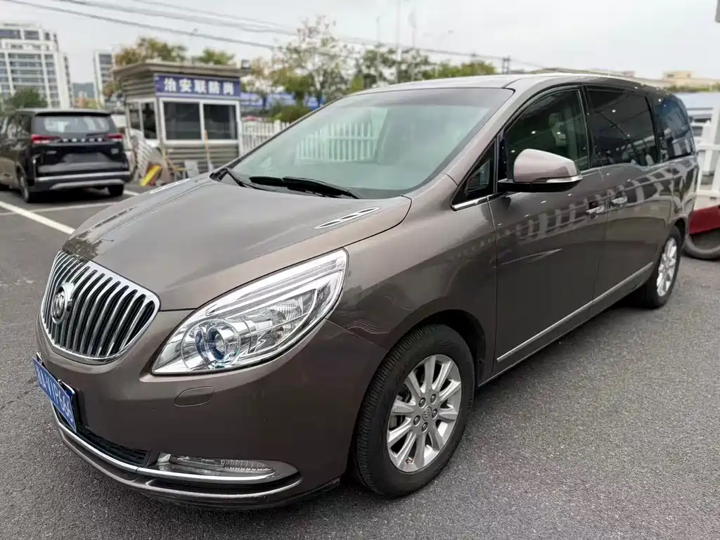 Buick GL8 2011
