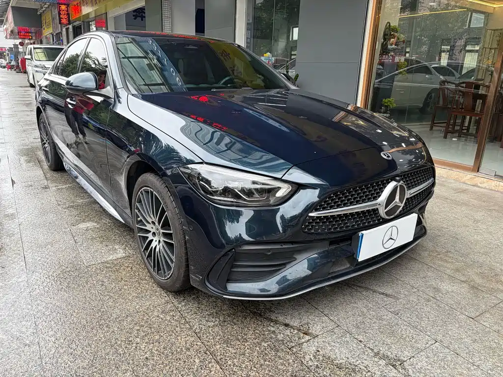 Mercedes-Benz C-Class — миниатюра 3