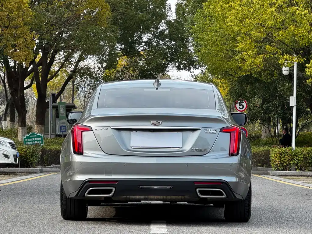 CADILLAC CT5