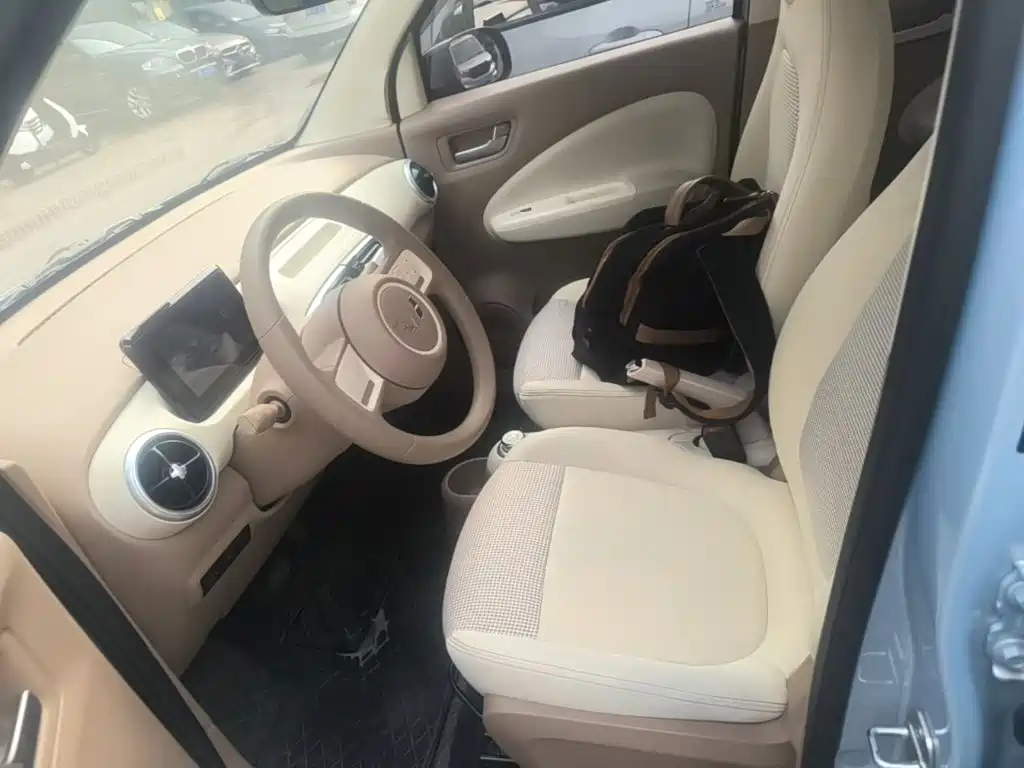 Wuling MINIEV — миниатюра 15