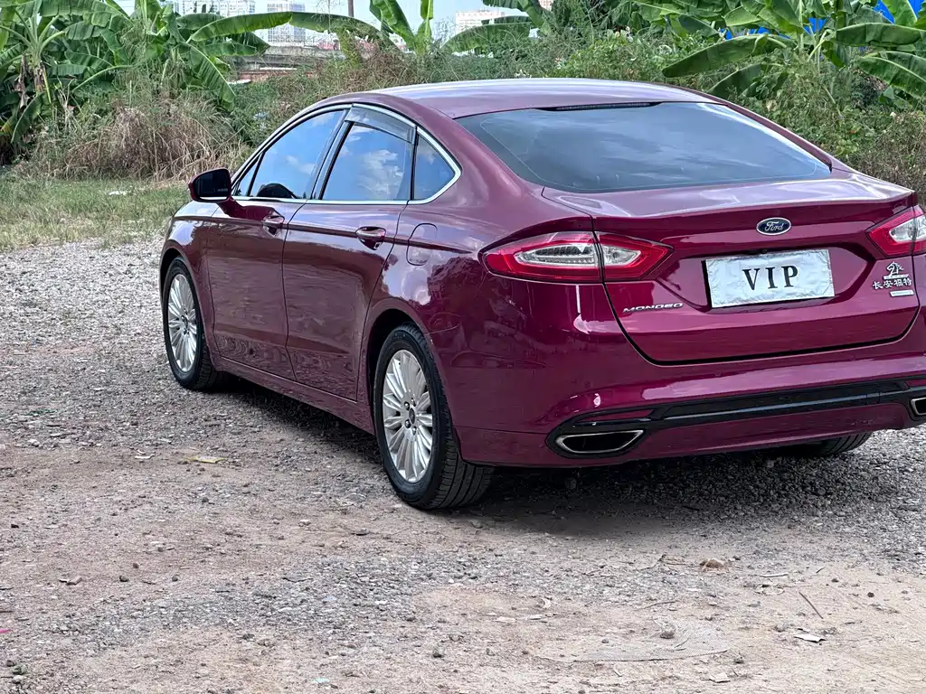 Ford Mondeo — миниатюра 14