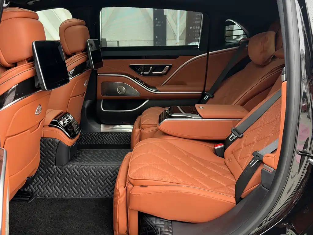 Mercedes-Benz S-Class — миниатюра 16