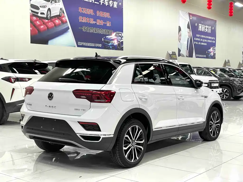 VOLKSWAGEN T ROC EXPLORING SONGS