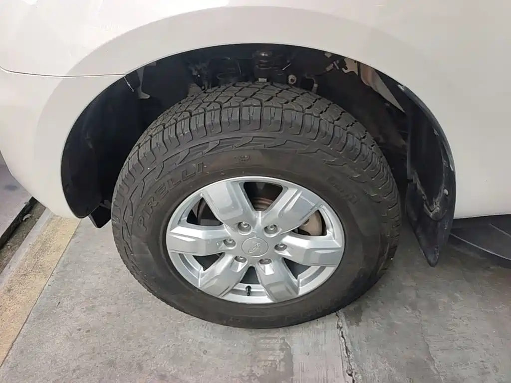 Ford Everest — миниатюра 23