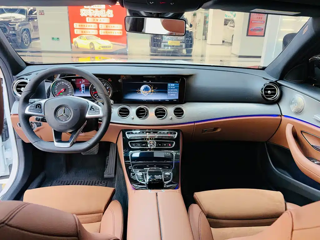 MERCEDES-BENZ E CLASS