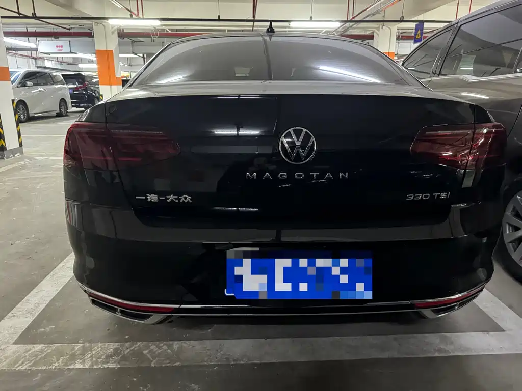 VOLKSWAGEN MAGOTAN