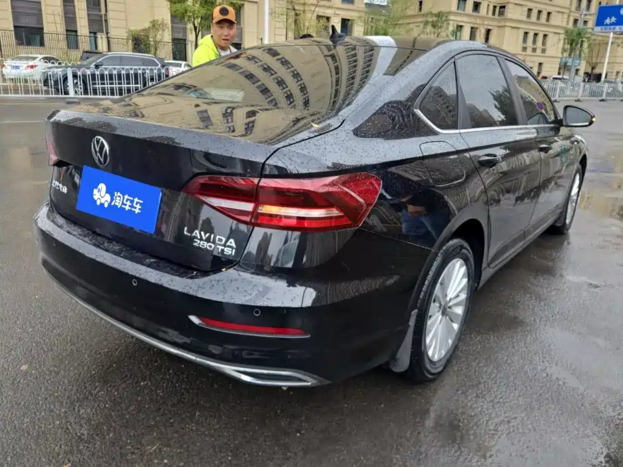Volkswagen Lavida — миниатюра 3