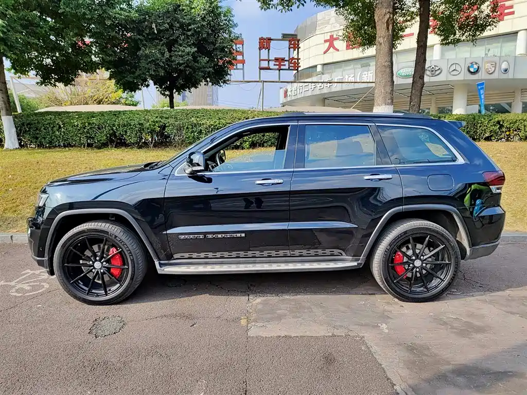 JEEP GRAND CHEROKEE