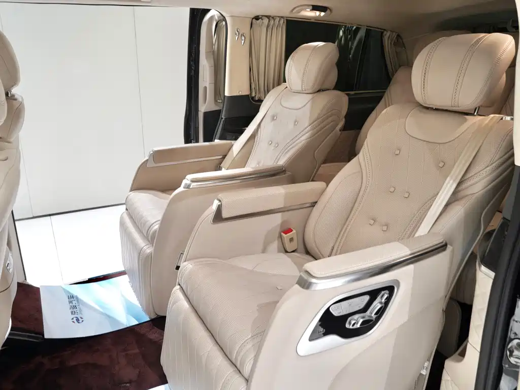 Mercedes-Benz V-Class V 2018 V 260 L Luxury Long Wheelbase VI