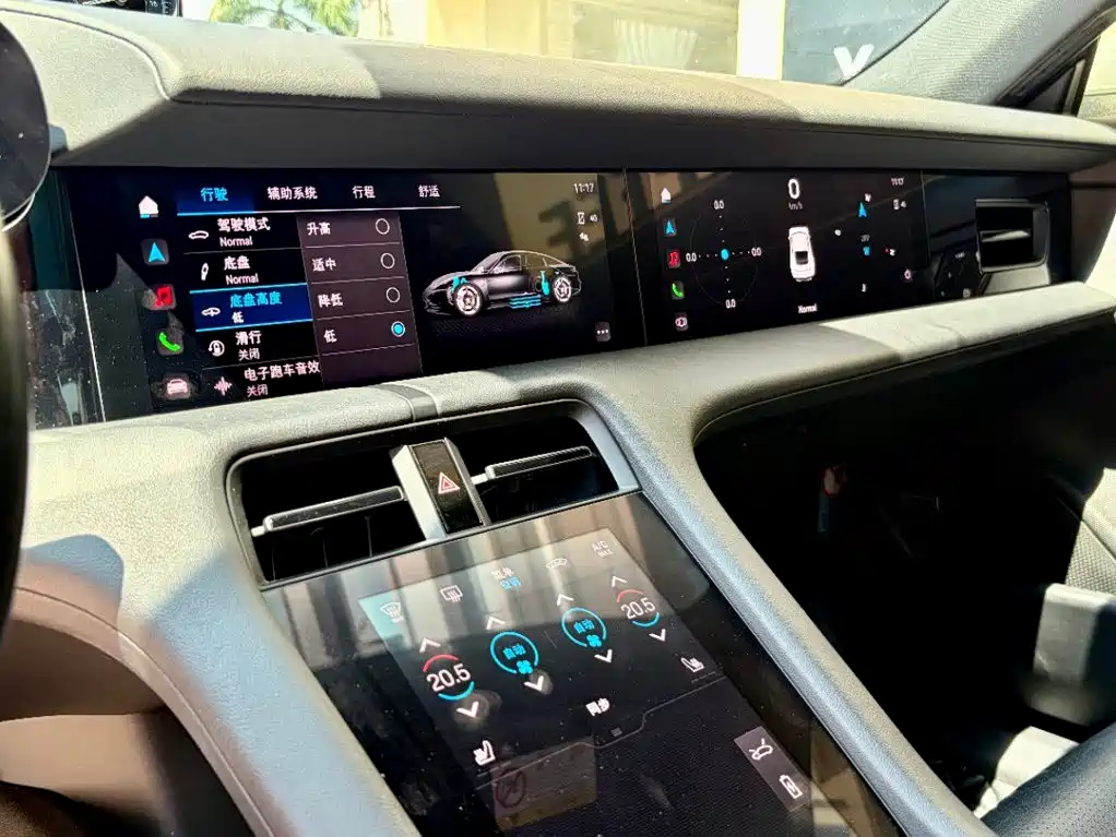 Porsche Taycan — миниатюра 11