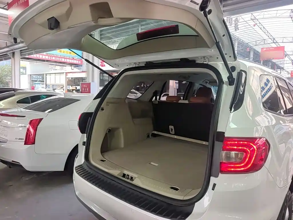 Ford Everest — миниатюра 19
