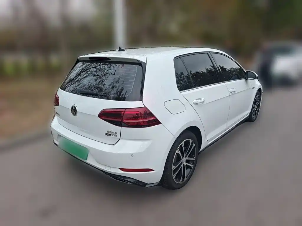Volkswagen Golf — миниатюра 4
