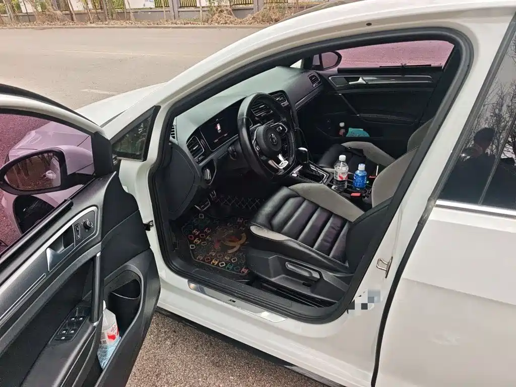 Volkswagen Golf — миниатюра 12