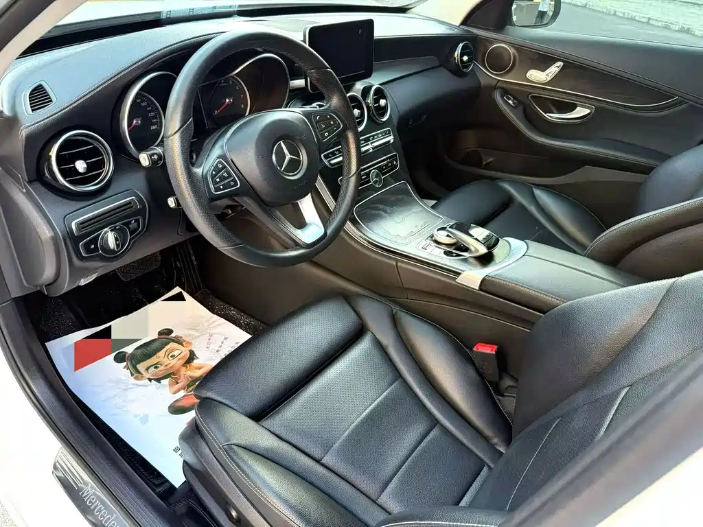 Mercedes-Benz C-Class — миниатюра 4