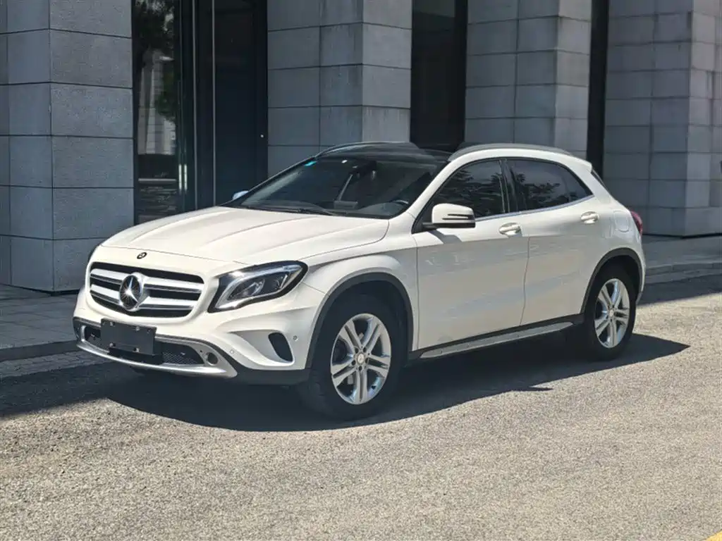Mercedes-Benz GLA 2016